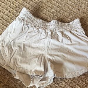 Lululemon Athletica track that high rise short